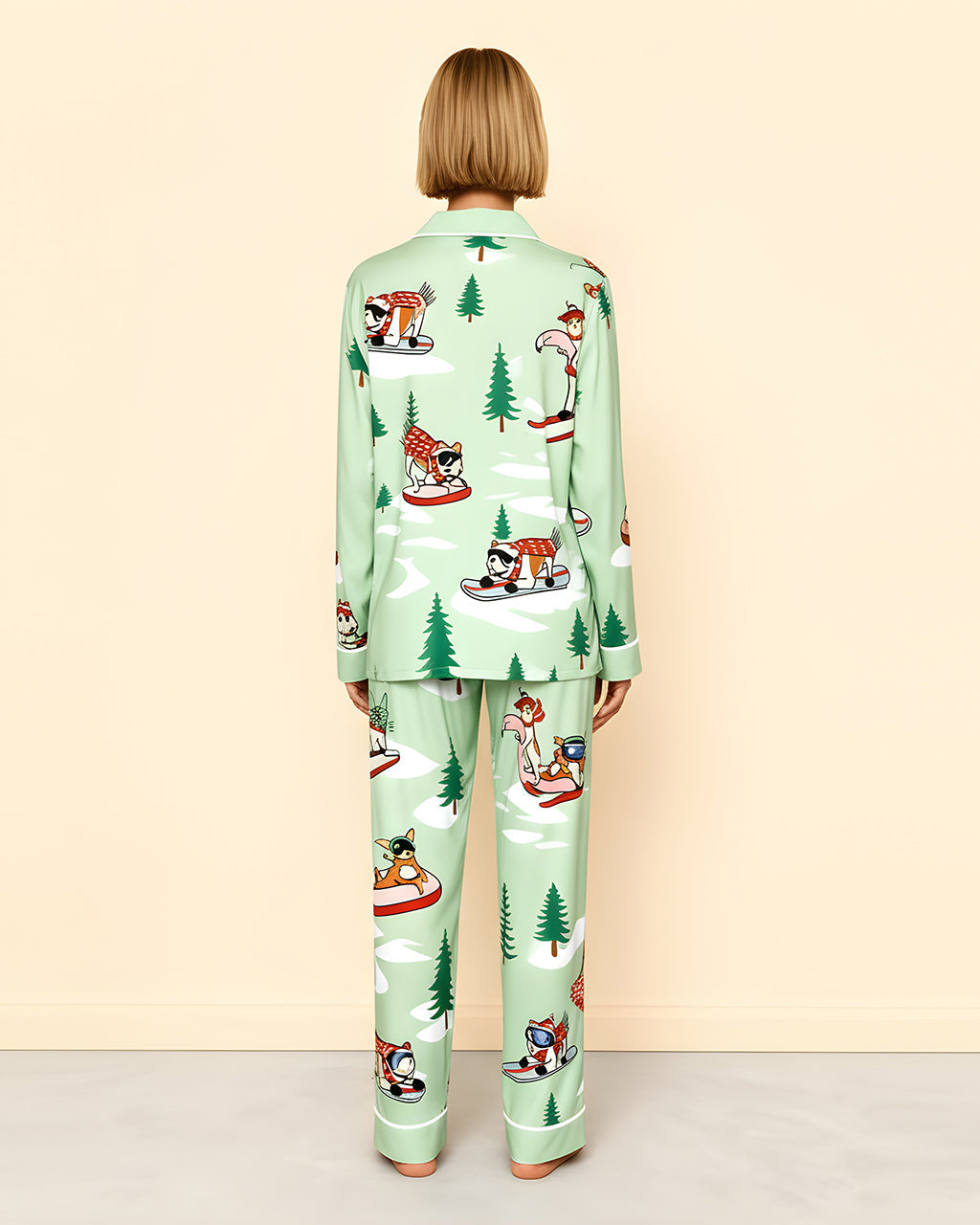 Skiing Christmas Dogs Print Pajama Set OMFORT