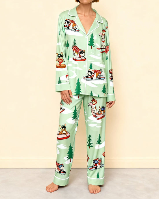 Skiing Christmas Dogs Print Pajama Set OMFORT