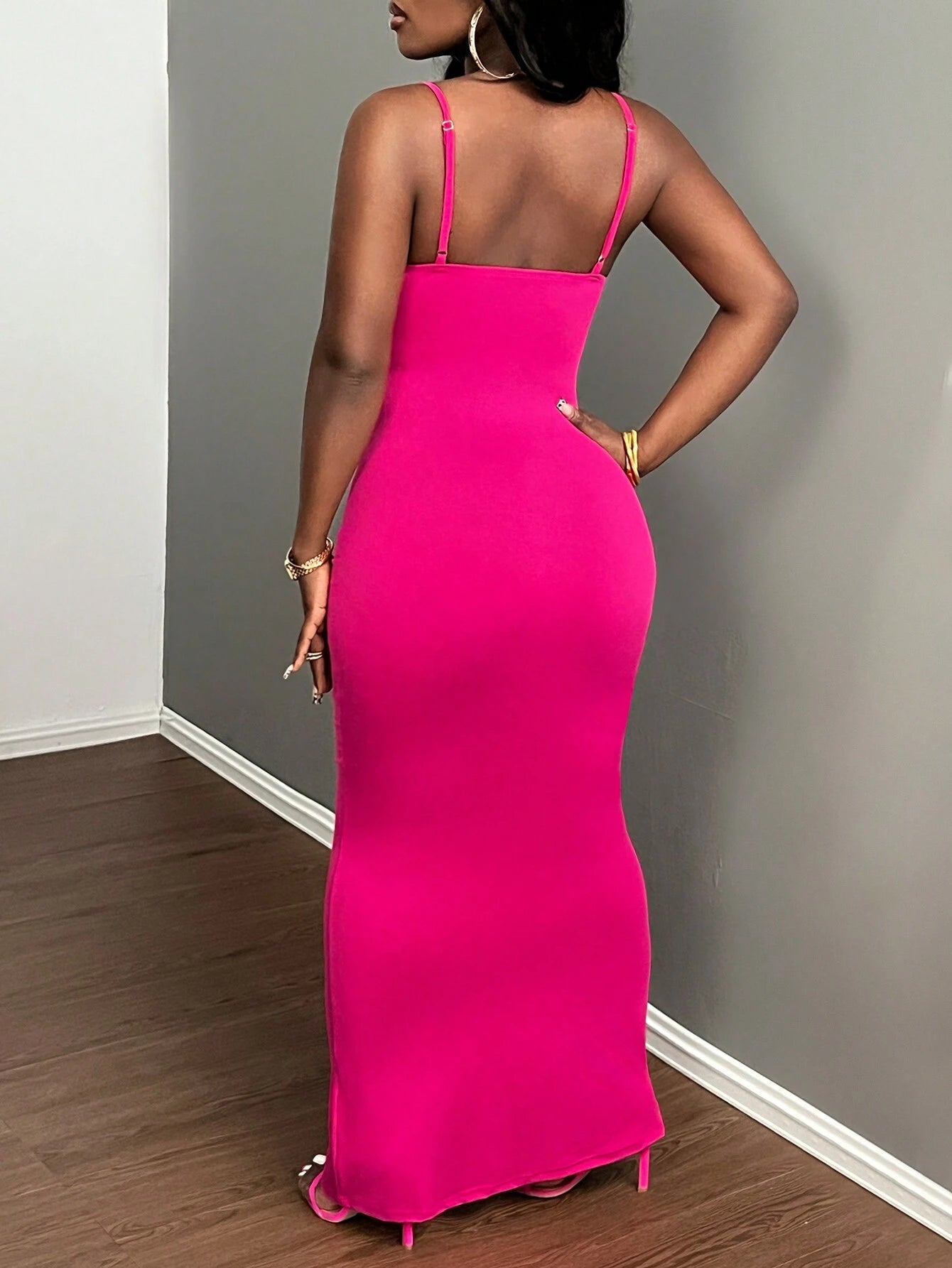 Deep V-Neck Spaghetti Strap Bodycon Maxi Dress OMFORT