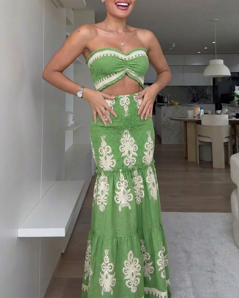 Vintage Baroque Print Frill Trim Bandeau Cutout Front Ruched Mermaid Hem Dress Elegant Tied Detail Shirred Ruffle Hem Vacation Dress Omfort