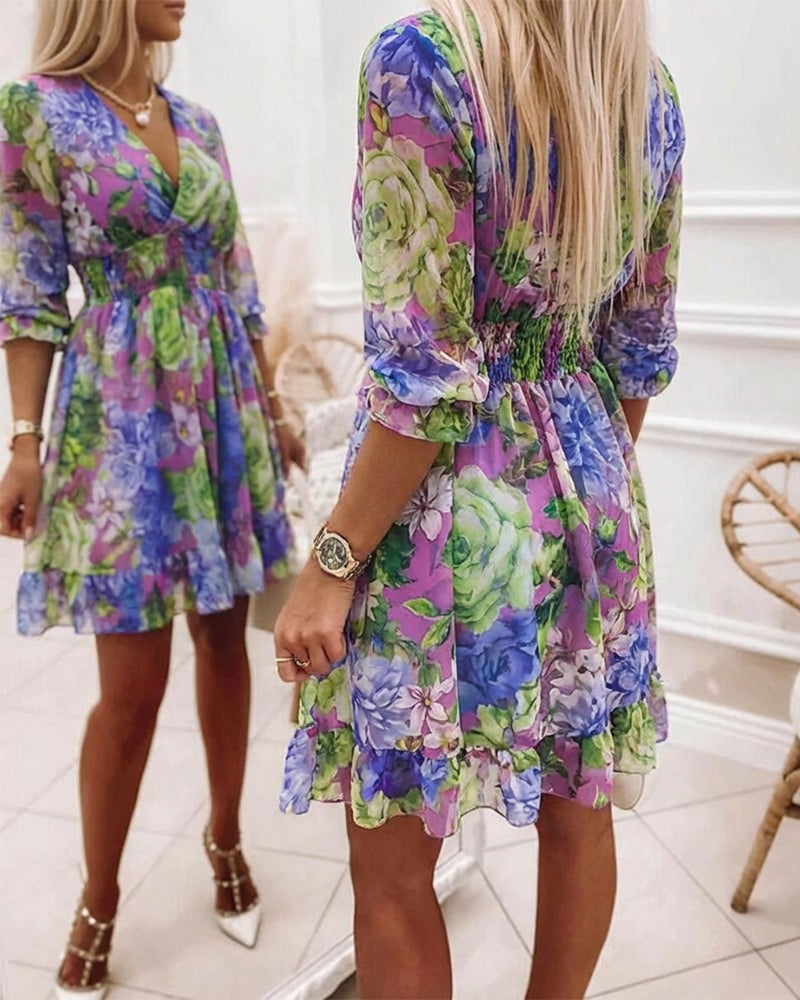 Floral Print Overlap V Neck Long Sleeve Shirred Waist Ruffle Hem Dress Casual Cinched Waist Flared Cuffs Chiffon Vacation Dress with Lining Omfort