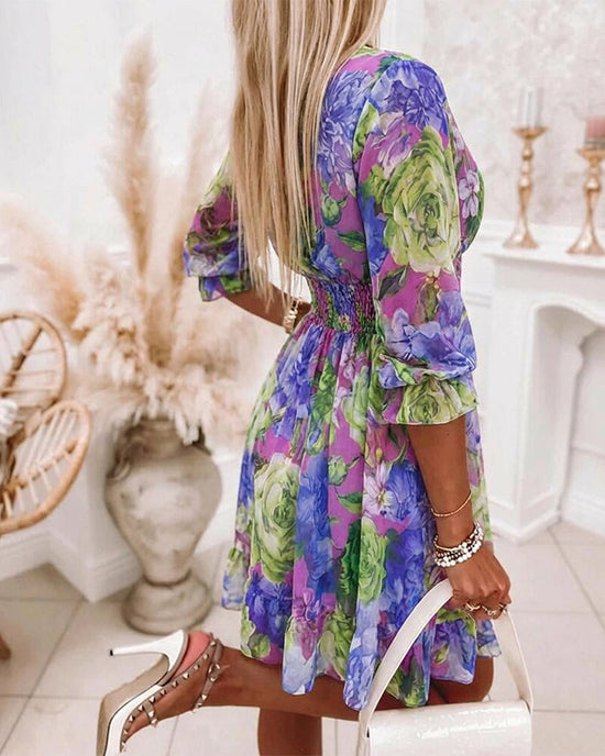 Floral Print Overlap V Neck Long Sleeve Shirred Waist Ruffle Hem Dress Casual Cinched Waist Flared Cuffs Chiffon Vacation Dress with Lining Omfort