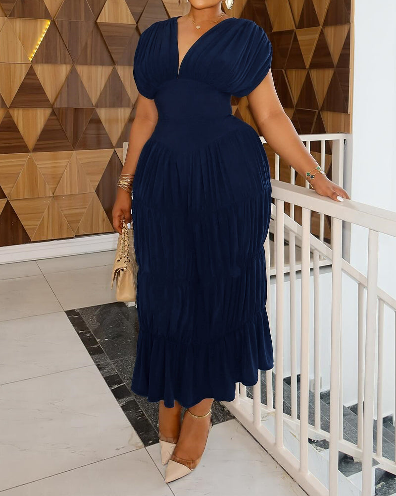 Textured V Neck Sleeveless Ruched Ruffles Hem Dress Casual Waist A Line Party Midi Dress OMFORT