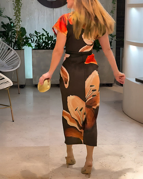 Floral Placement Print Deep V-Neck Front Slit Dress Ruched Slim Fit Vacation Dress Omfort