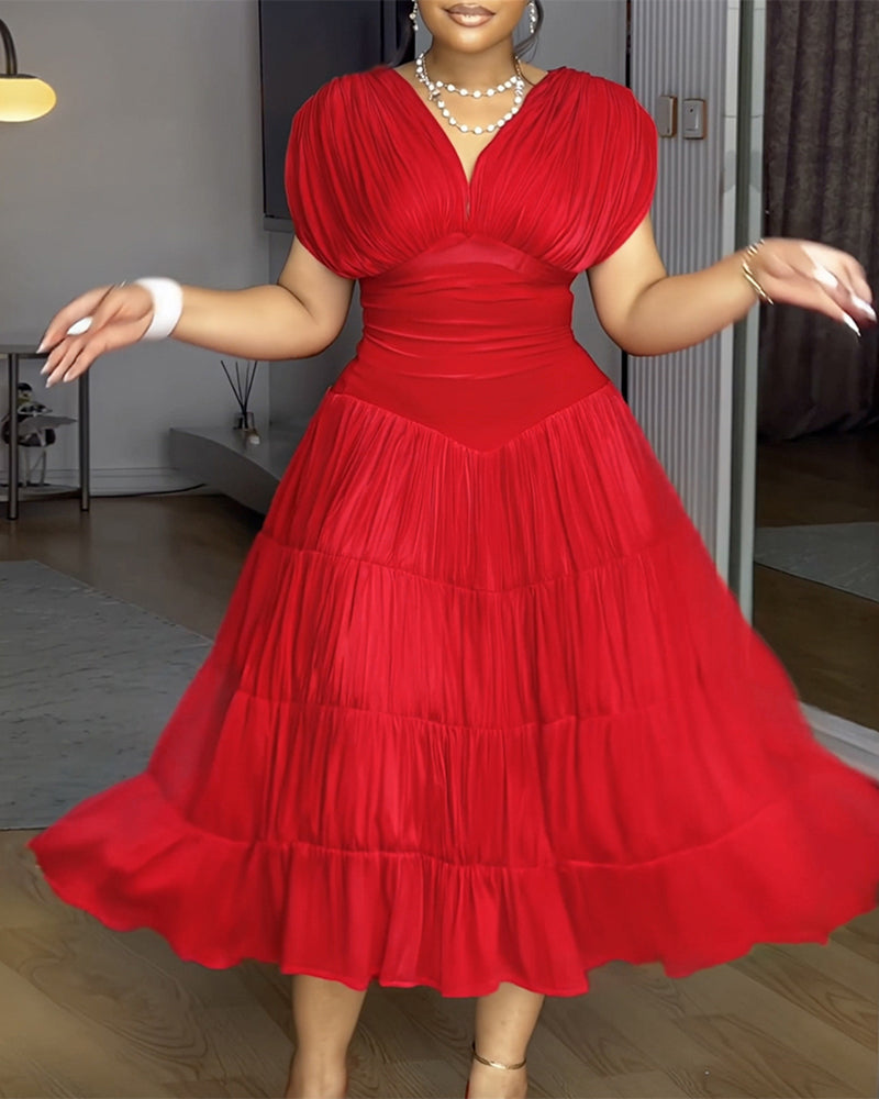 Textured V Neck Sleeveless Ruched Ruffles Hem Dress Casual Waist A Line Party Midi Dress OMFORT