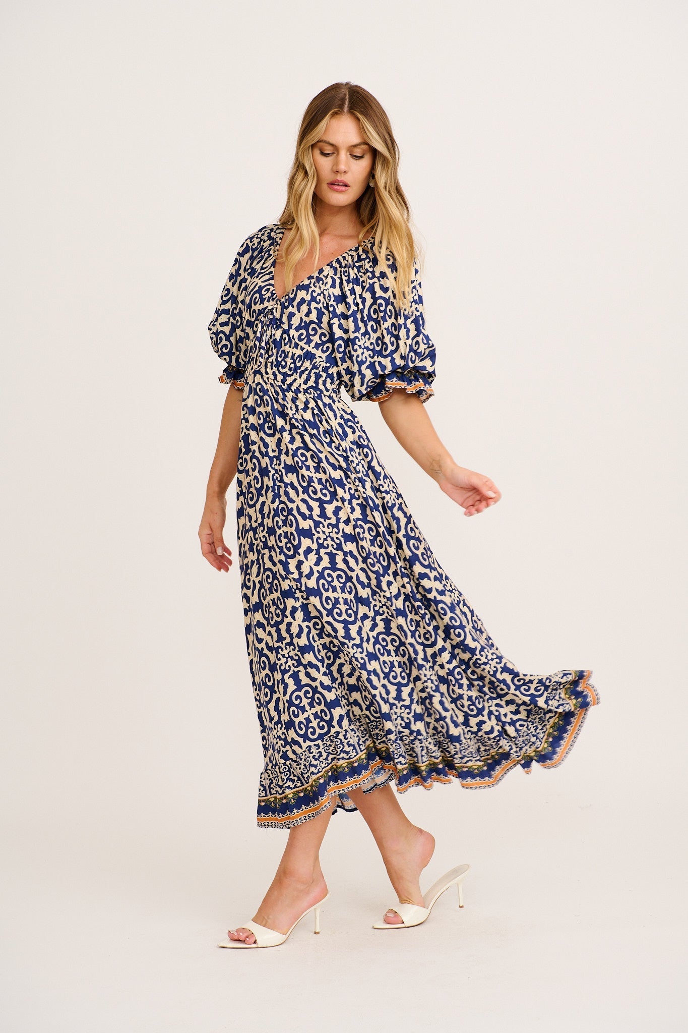 Nona Midi Dress in Navy and Cream Print OMFORT