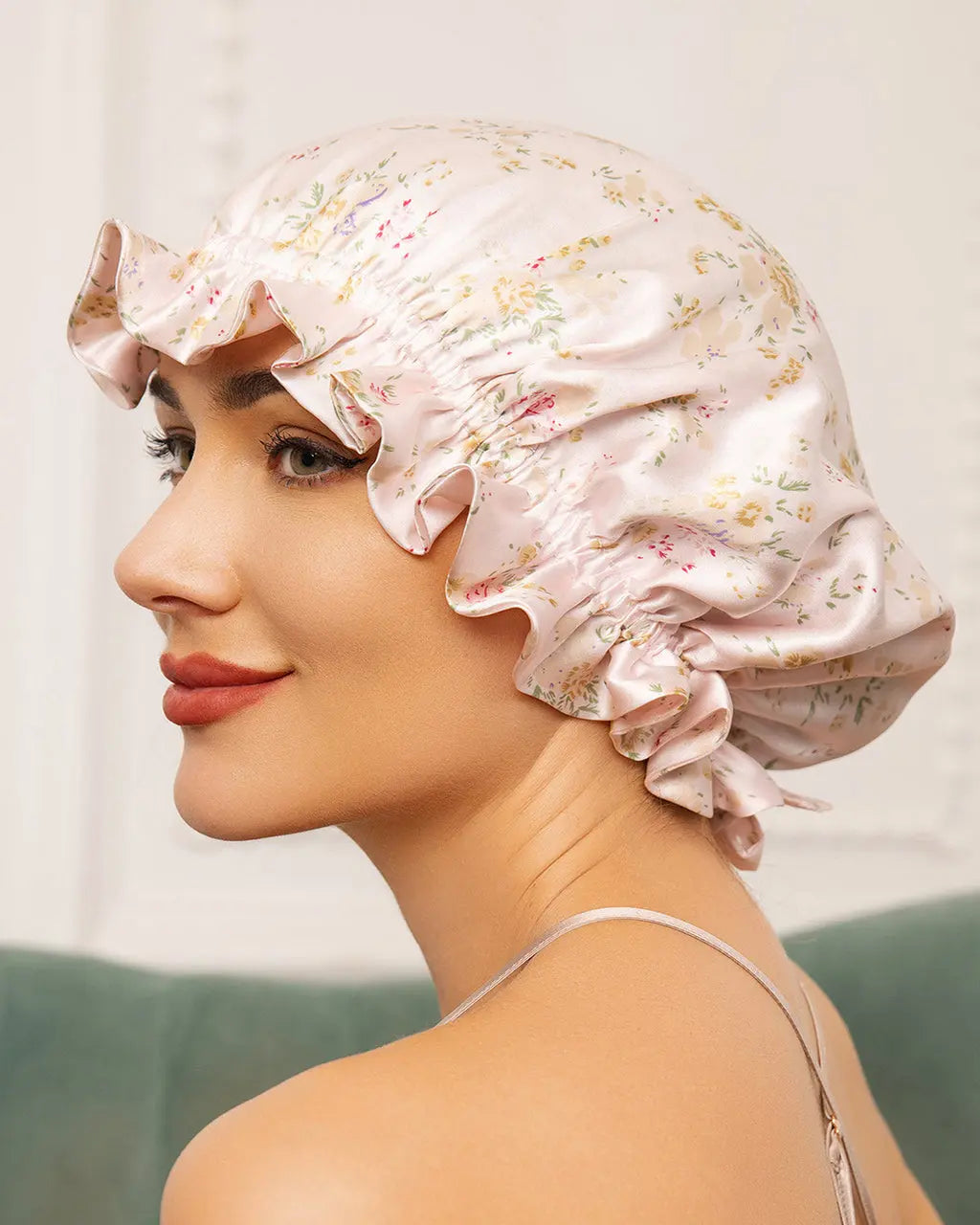 Double Layer Bonnet with Ribbon OMFORT