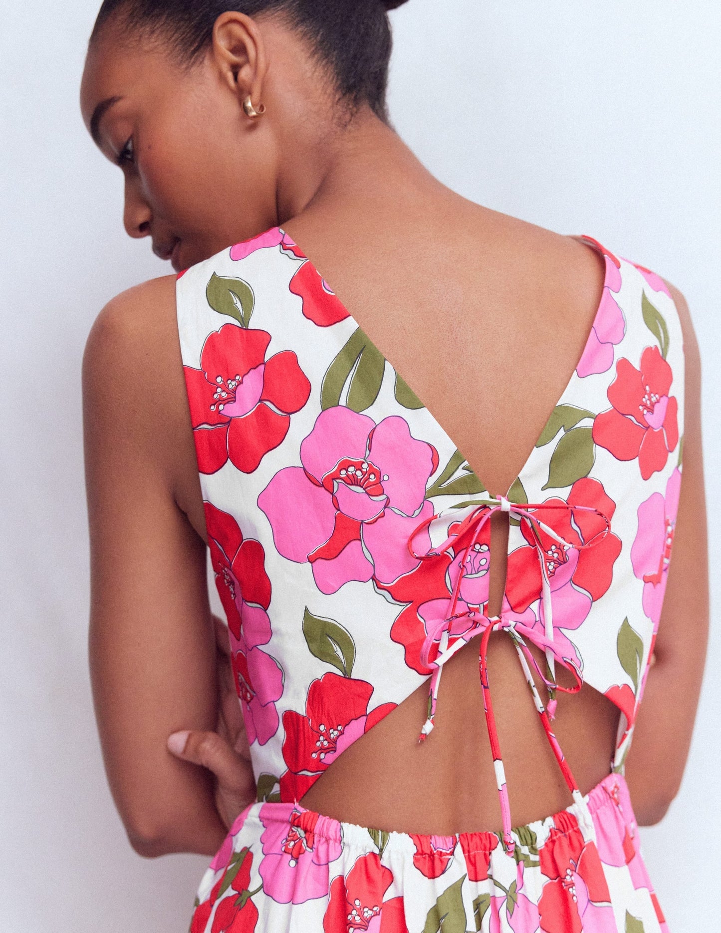 Sleeveless Poplin Dress-Pink Radiant Bloom OMFORT