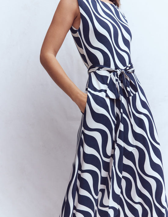 Tamsin Jersey Midi Dress-French Navy, Rhythmic Wave OMFORT