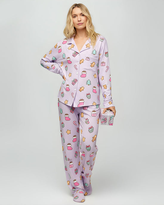 Christmas Pink Socks Print Pajama Set OMFORT