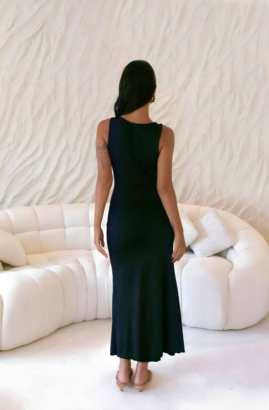 Coastal Caprice Maxi Dress Black OMFORT