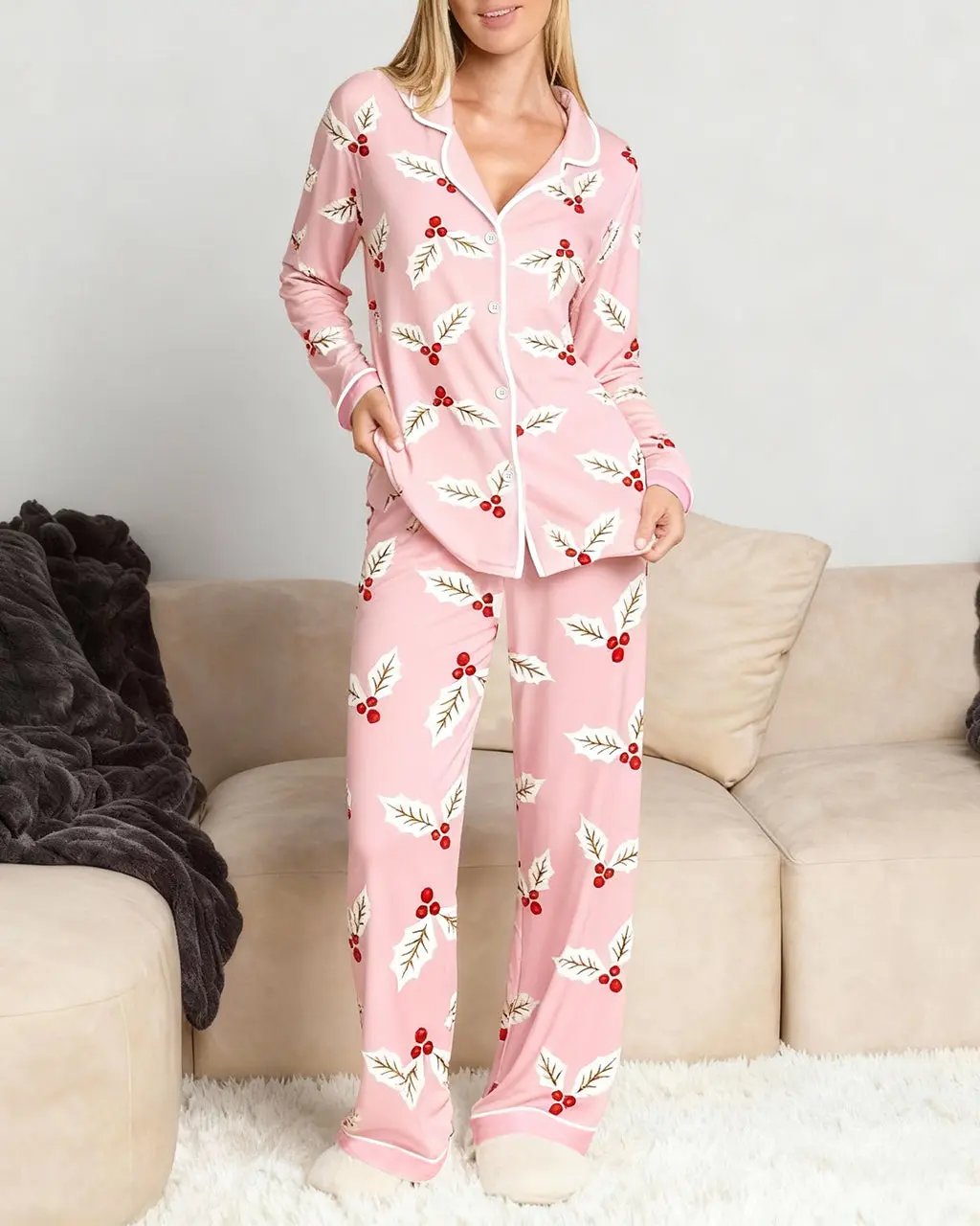 Holly Leaves Print Pajama Set OMFORT