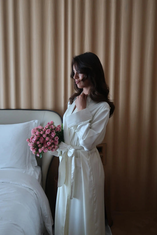 IVORY SILKY ROBE mysite
