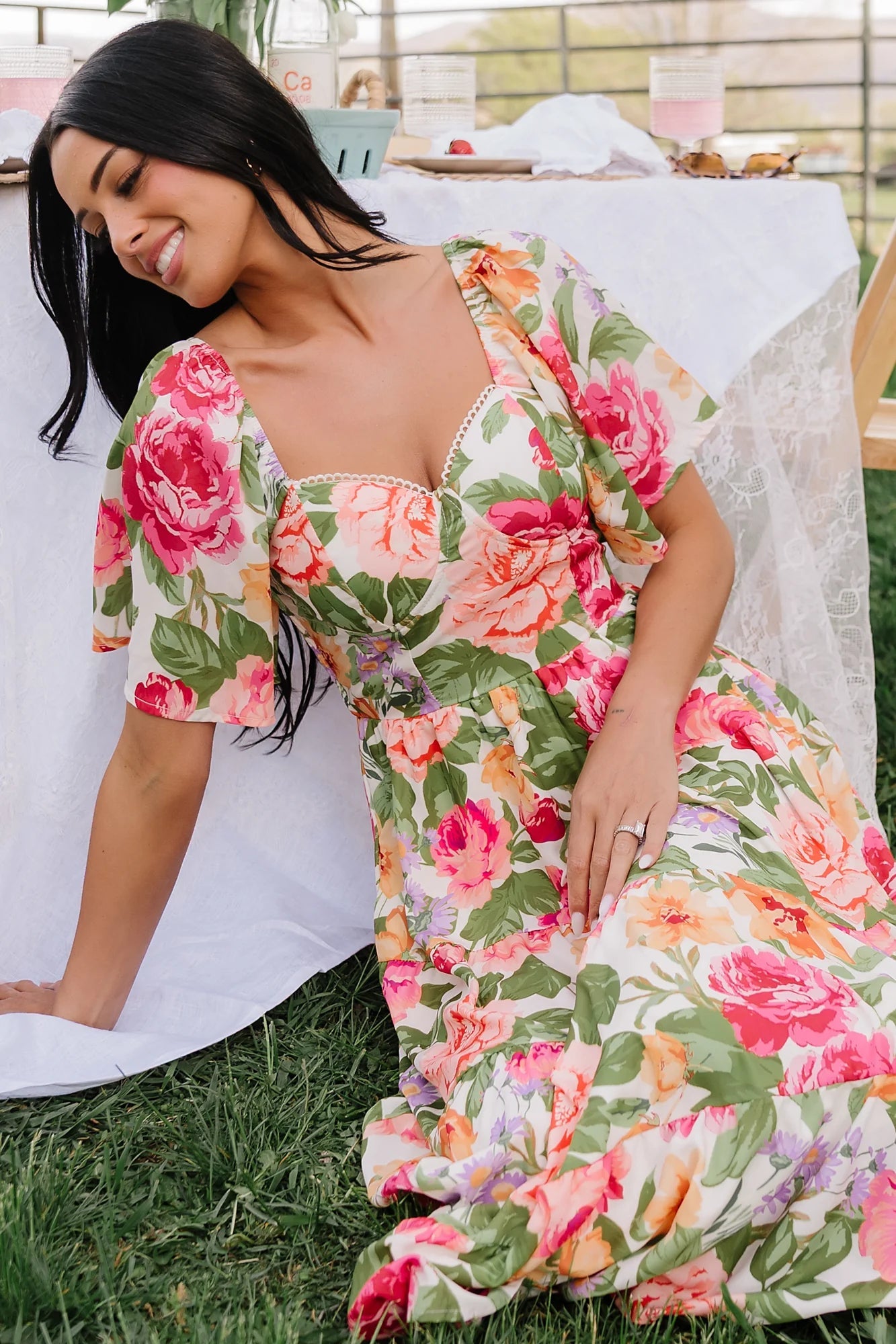Paislee Midi Dress OMFORT