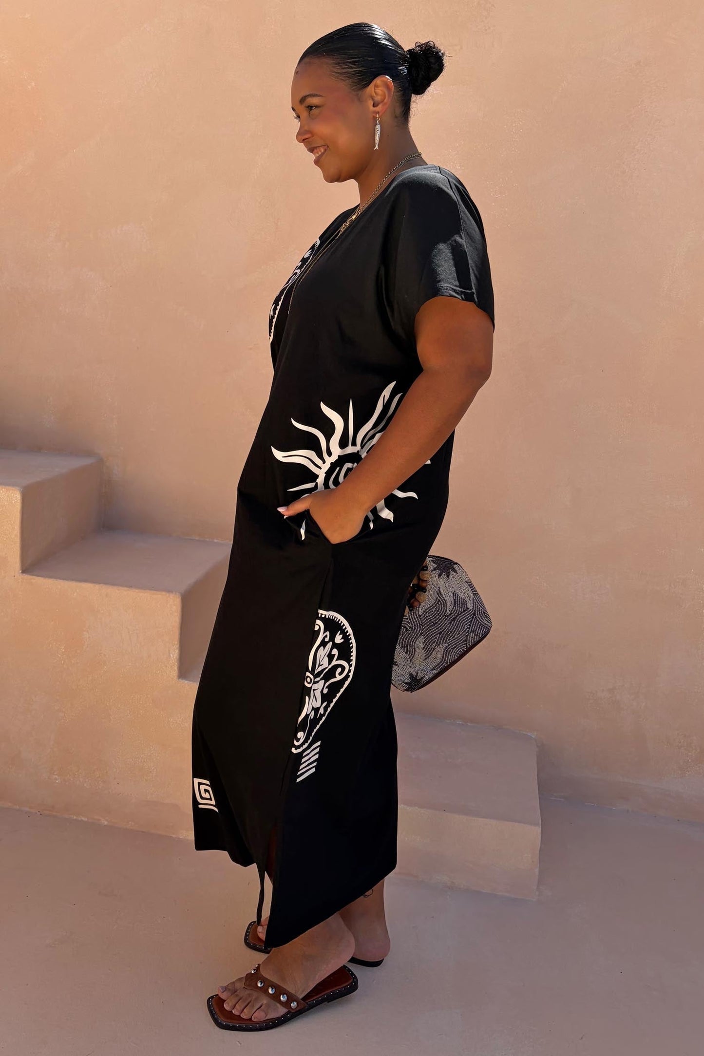 Black Dolce Vita T-Shirt Dress OMFORT