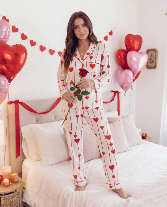 Wavy Heart Print Pajama Set - OMFORT