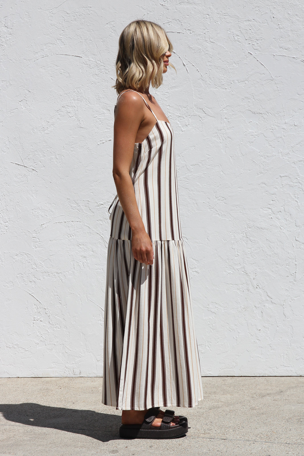 Line Motion Maxi Dress OMFORT
