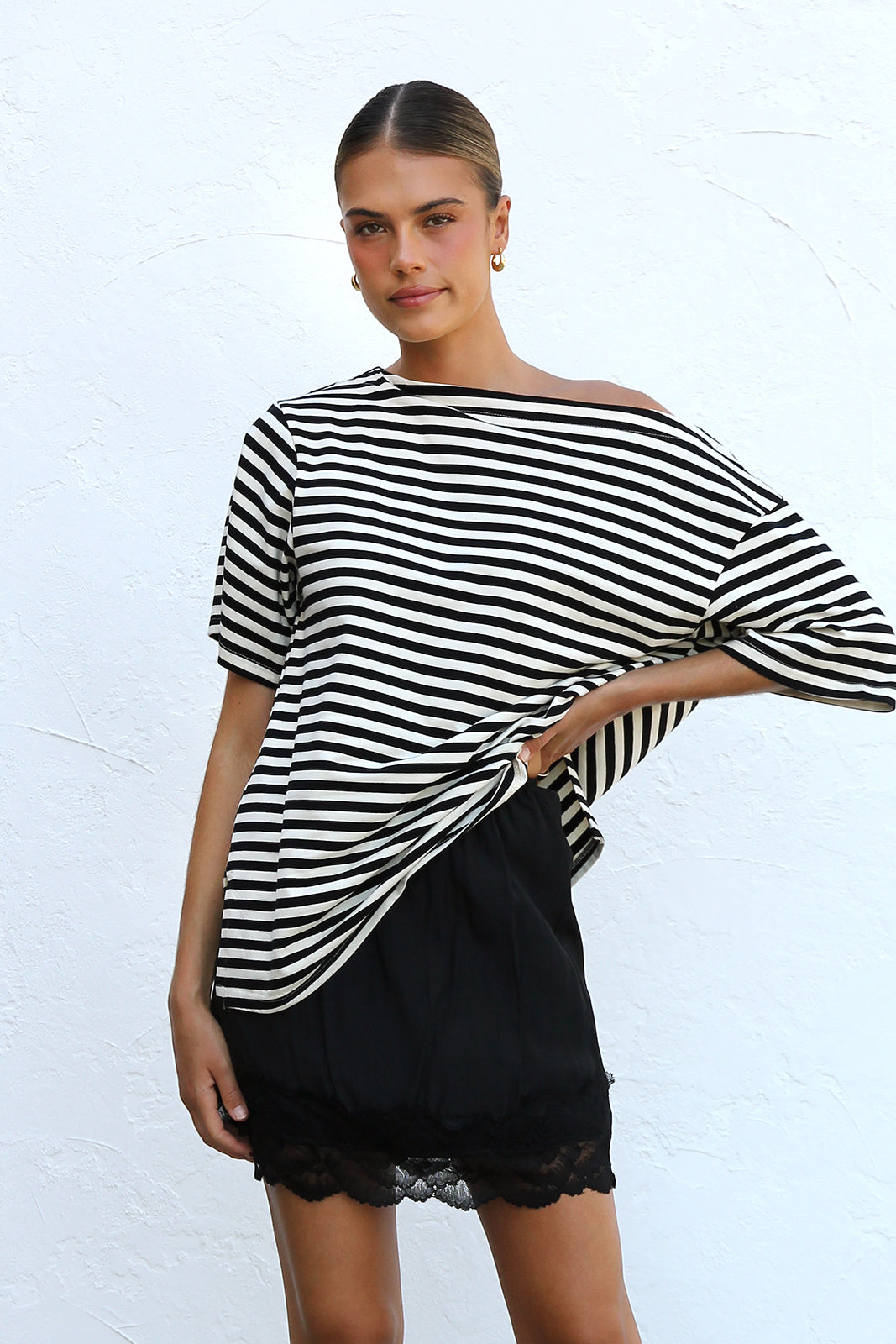 Tahlea Top BLACK STRIPE OMFORT