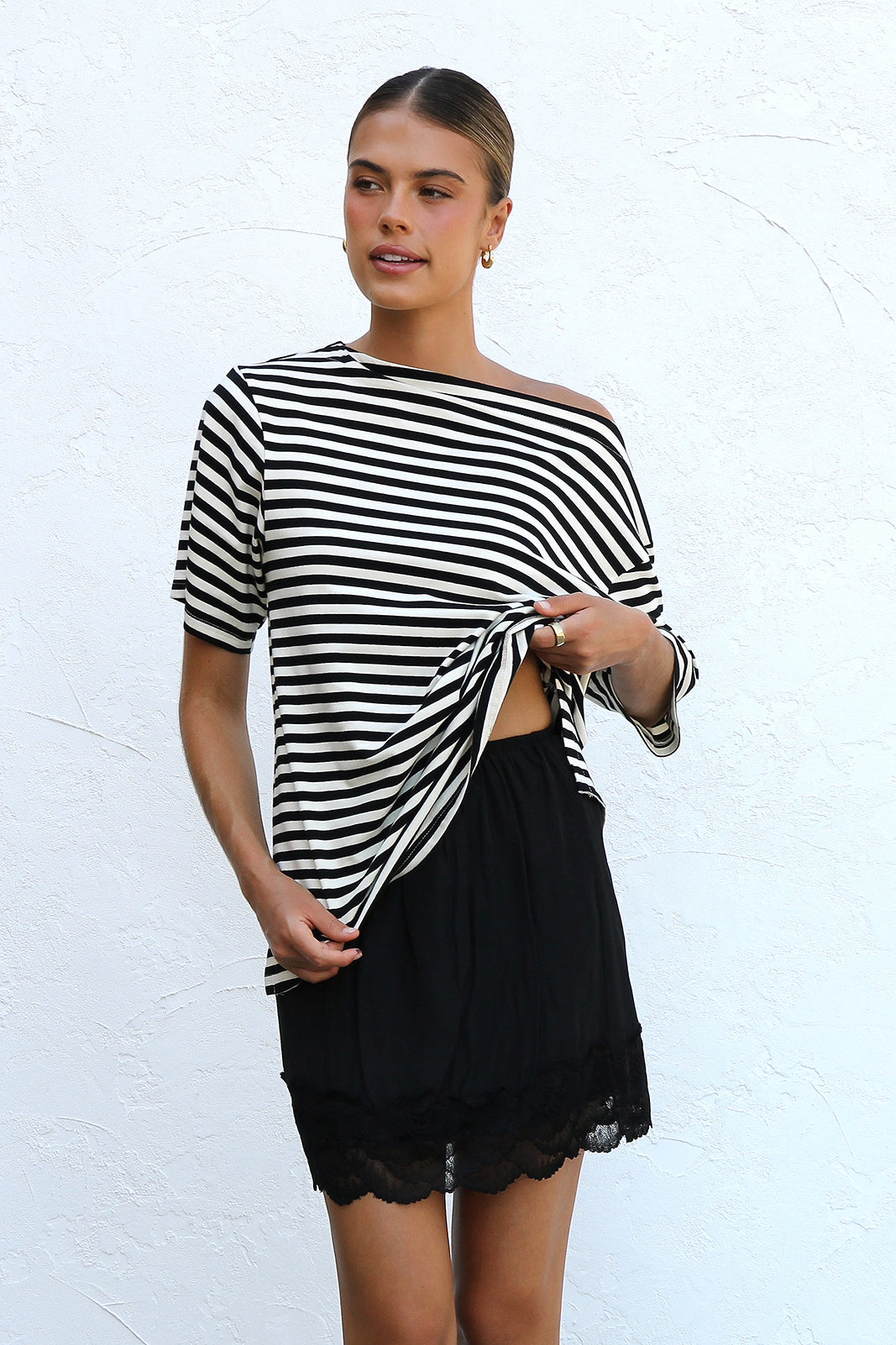 Tahlea Top BLACK STRIPE OMFORT