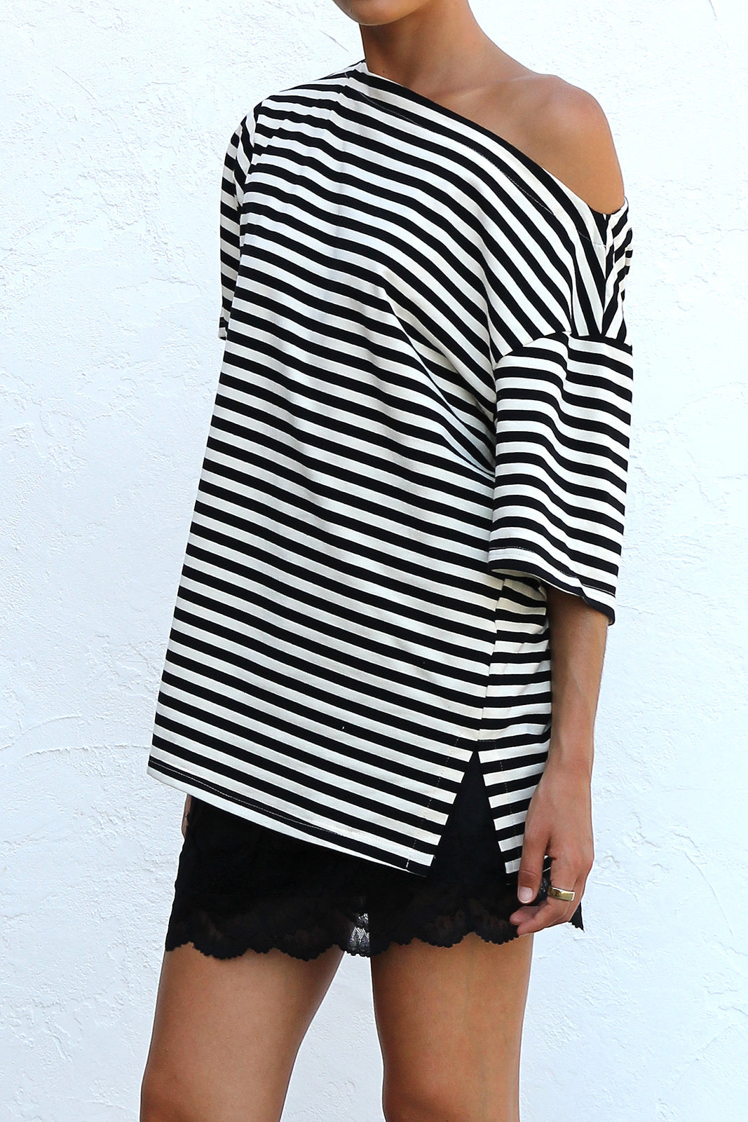Tahlea Top BLACK STRIPE OMFORT