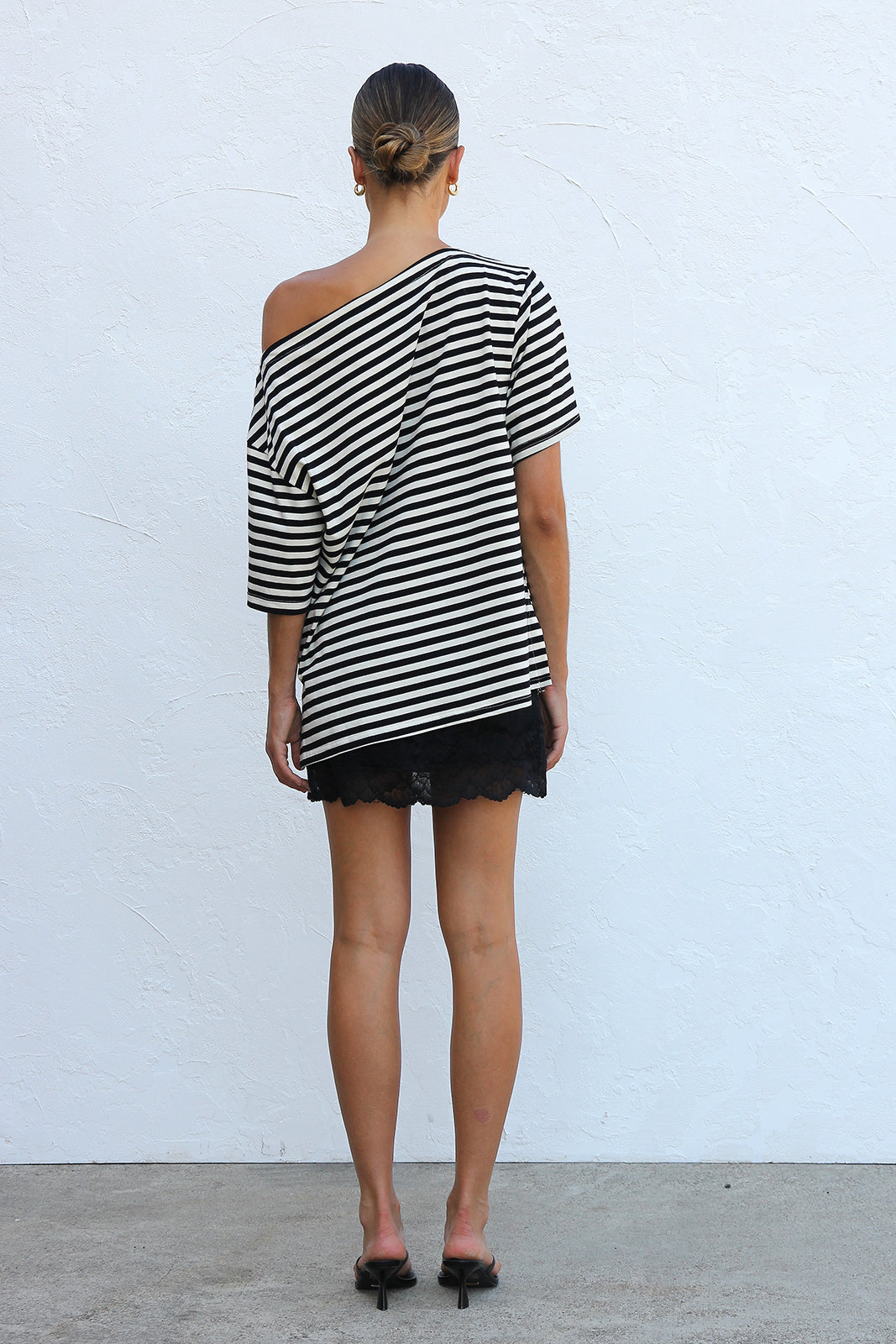 Tahlea Top BLACK STRIPE OMFORT