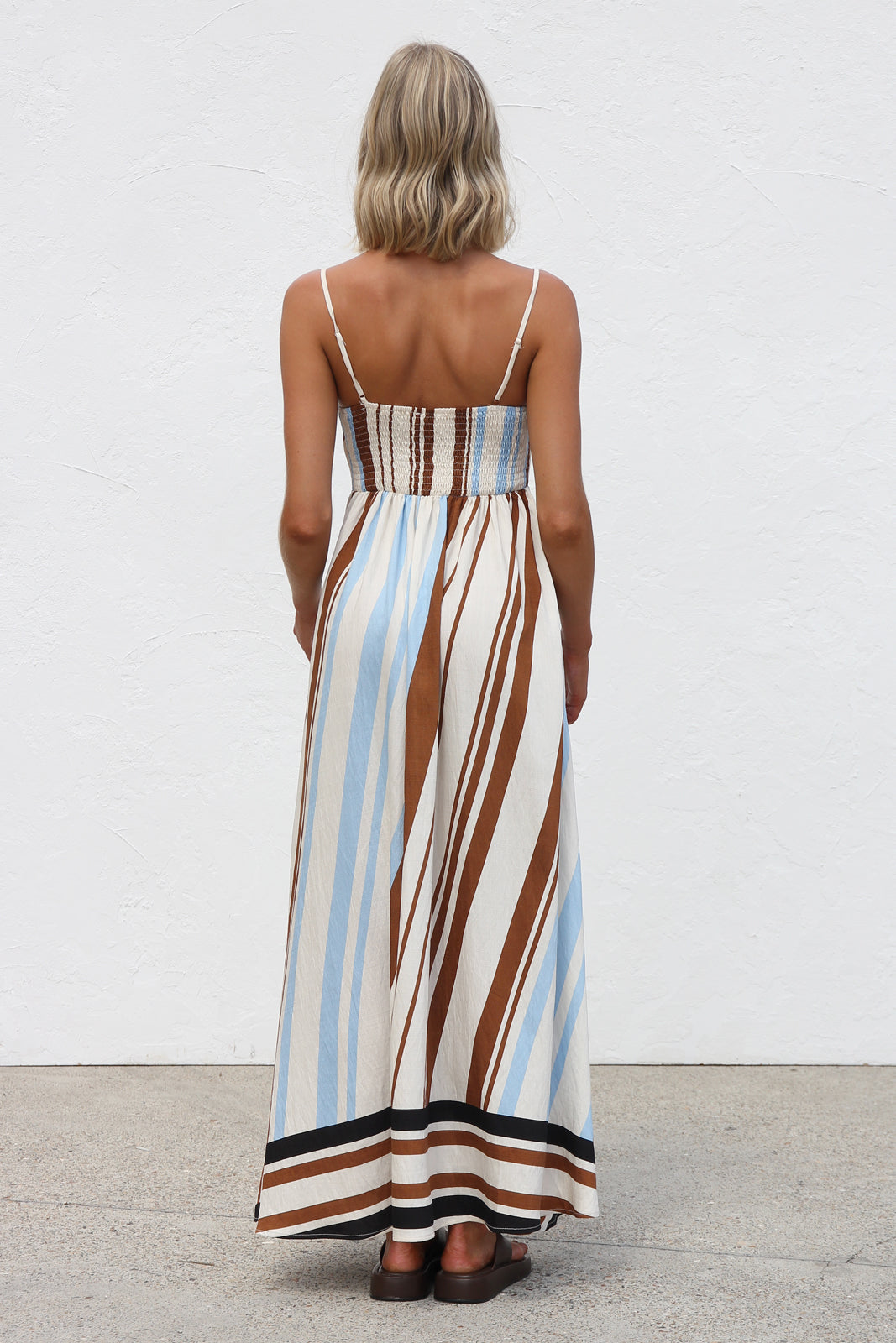 Aliviah Maxi Dress OMFORT