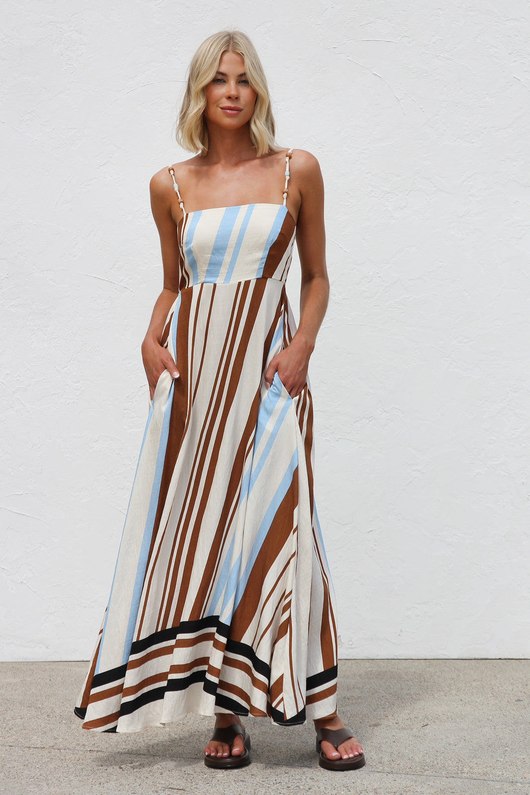 Aliviah Maxi Dress OMFORT