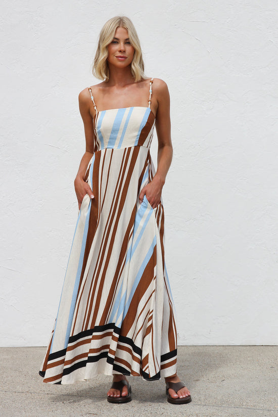Aliviah Maxi Dress OMFORT