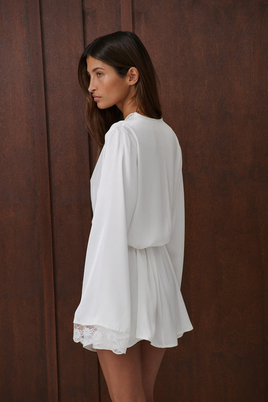 Sidney Robe Ivory OMFORT