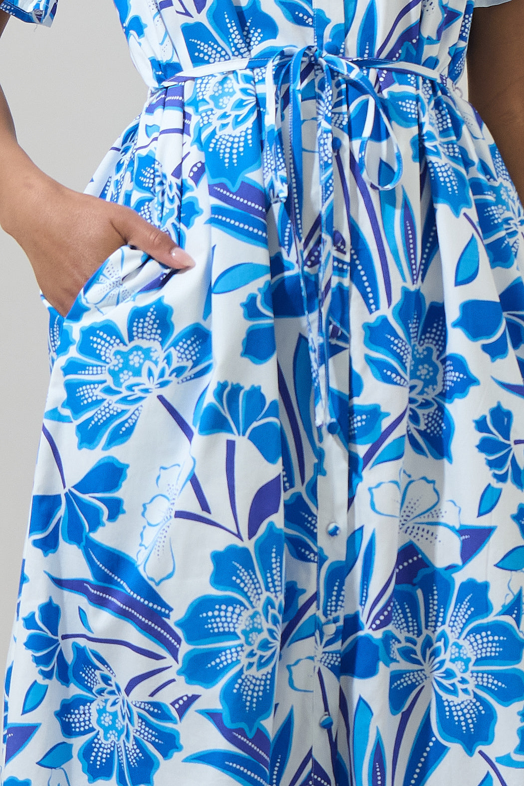 Floral Alna Button Up Midi Dress OMFORT