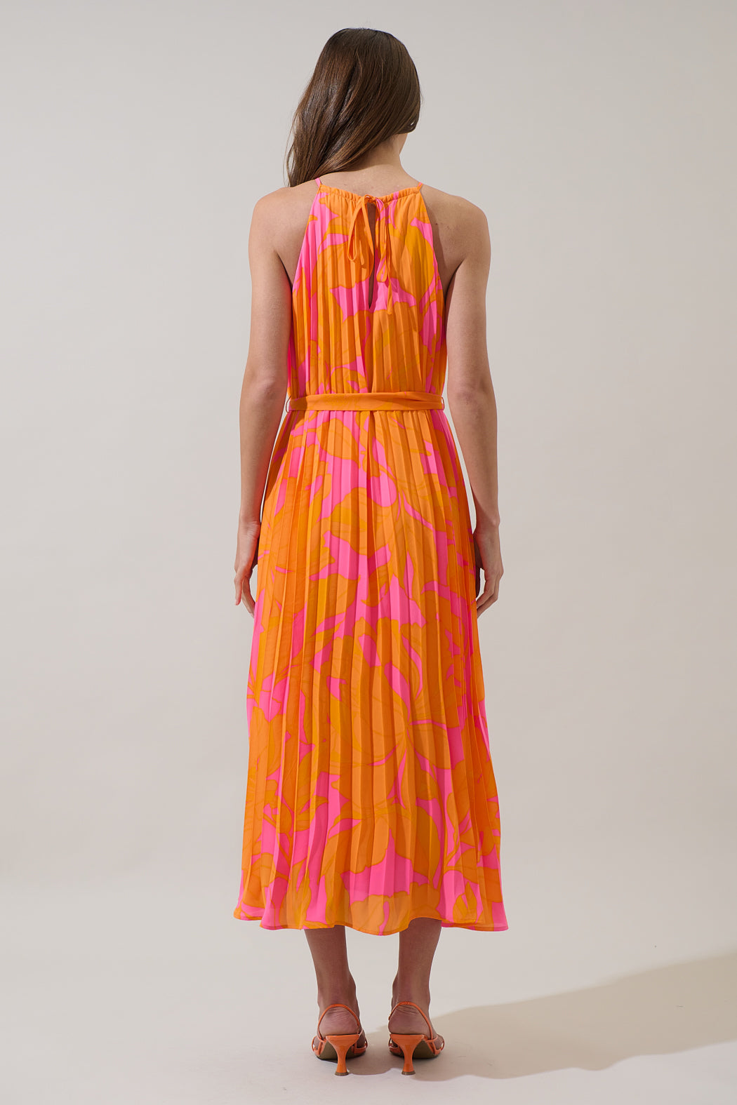 Mexia Floral Maly Pleated Midi Dress OMFORT