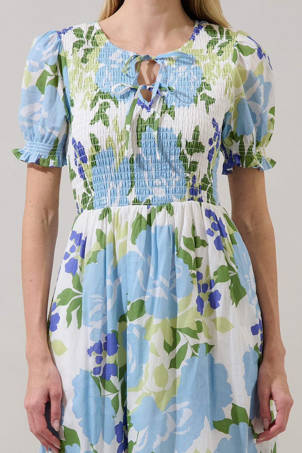Tamry Smocked Midi Dress Khloey Floral OMFORT