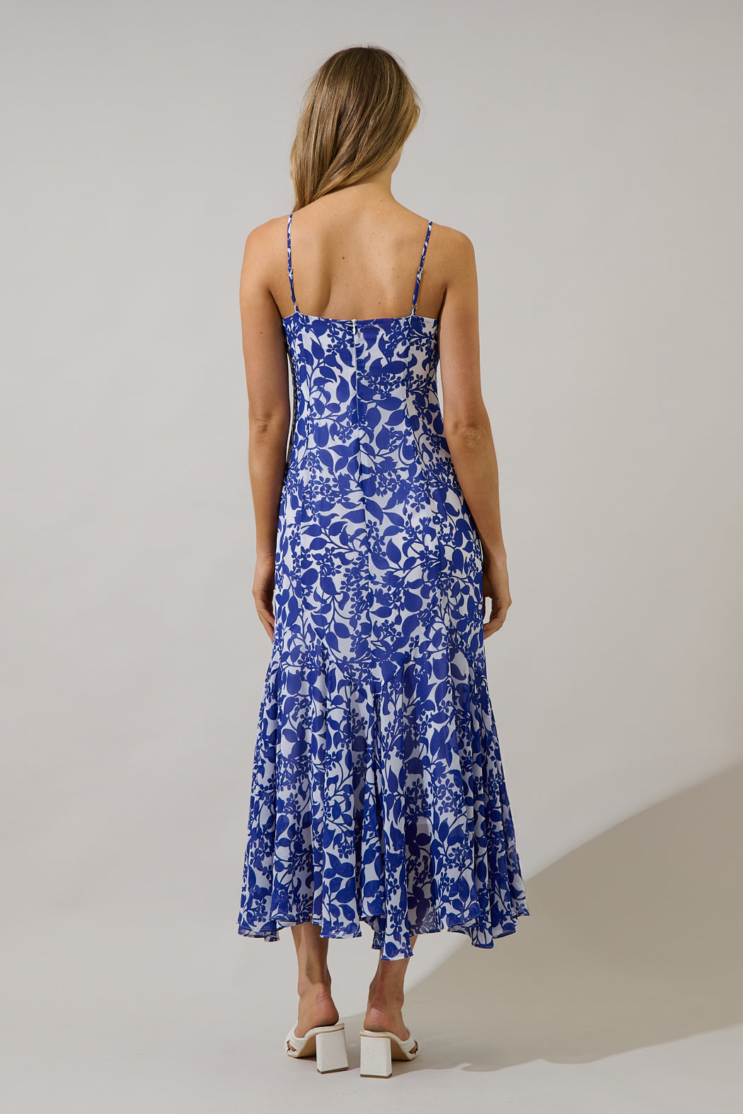 Hagny Pleated Midi Dress Kian Floral OMFORT