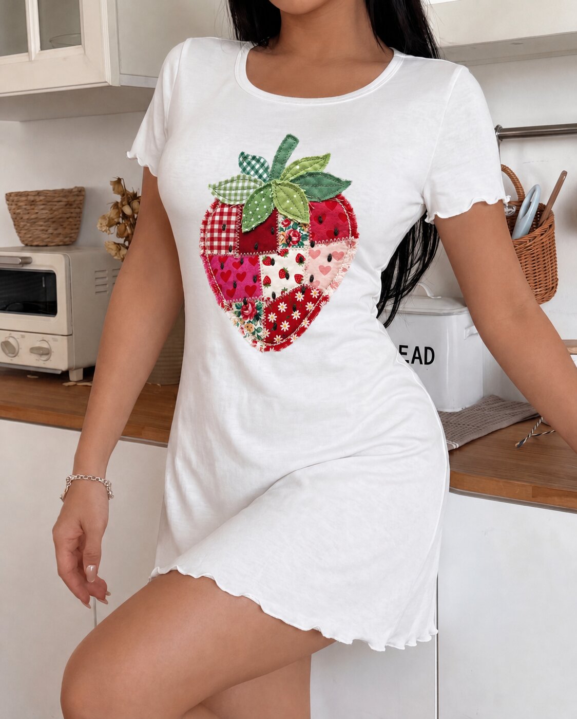 Patchwork Strawberry Quilt Print Nightdress (XS-5XL) OMFORT