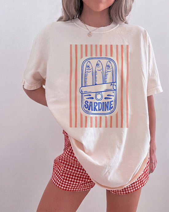 Retro Striped Sardine Can Print T-Shirt OMFORT