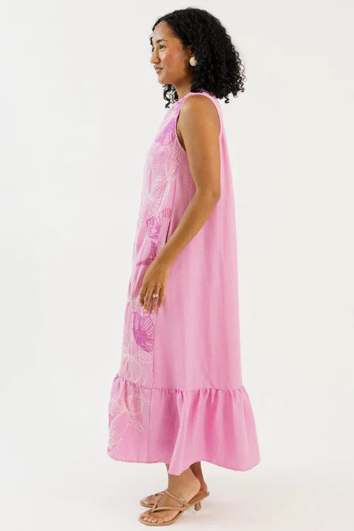Ruffle Hem Maxi, Petal Pink OMFORT