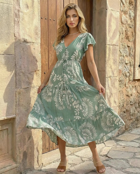 SOLACE  Green Leaf Print V-Neck Tiered Maxi Dress?