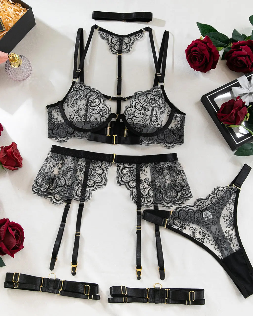 Sexy Lace Choker Suspenders 5 Pcs Lingerie Set - OMFORT
