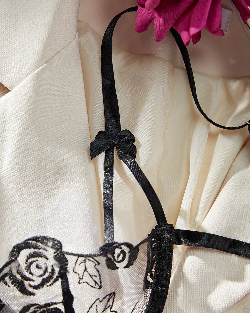 Floral Embroidered Bra and Panty 2Pcs Lingerie Set OMFORT