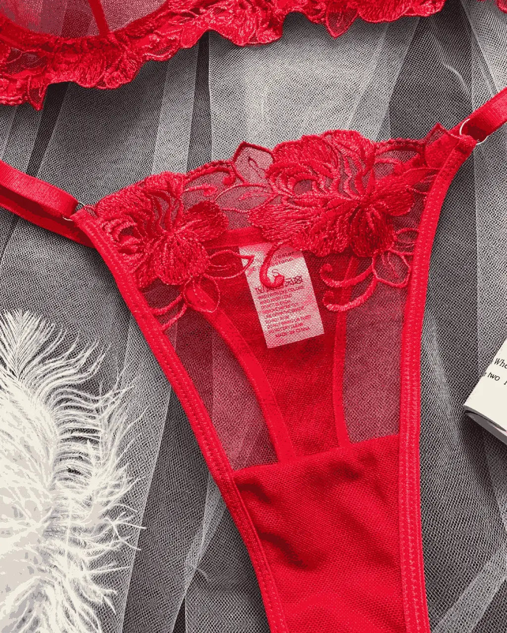 Comfortable Floral Lace 2Pcs Lingerie Set OMFORT