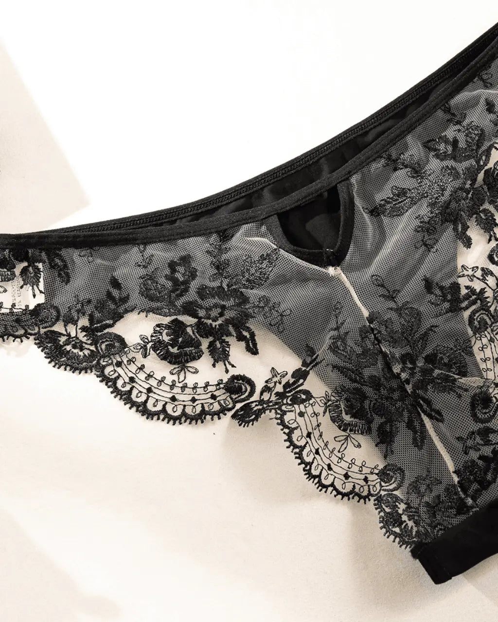 Charming Blossom Lace 2Pcs Lingerie Set OMFORT