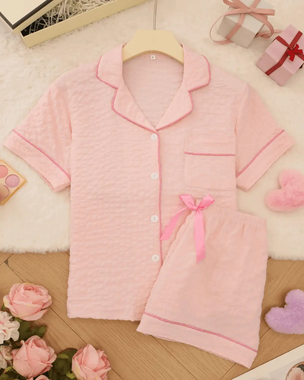Solid Pink Trim Decorated Short Sleeve Pajama Set OMFORT