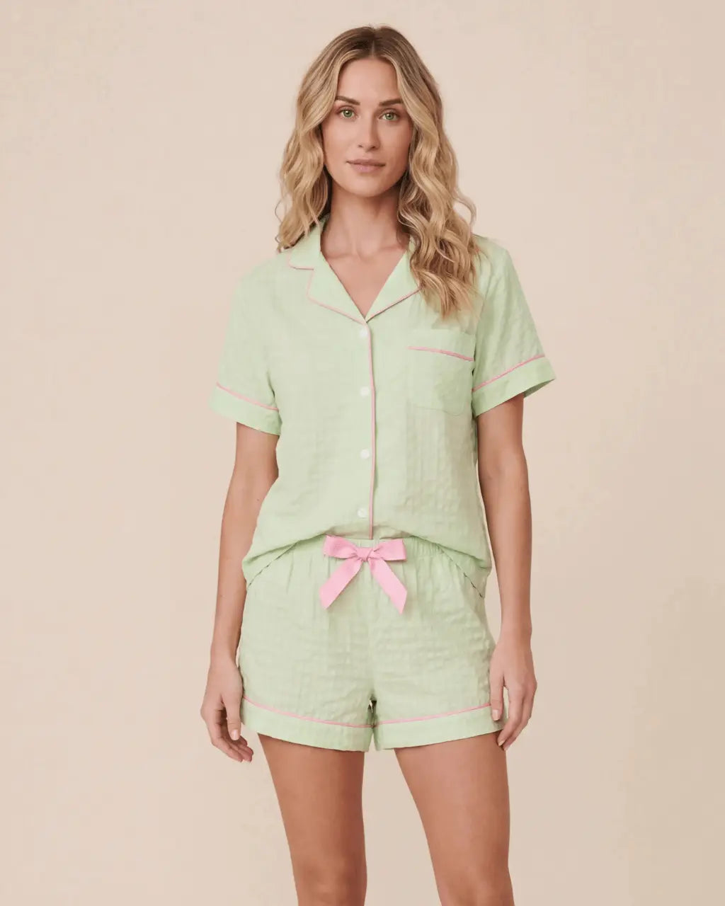 Solid Pink Trim Decorated Short Sleeve Pajama Set OMFORT