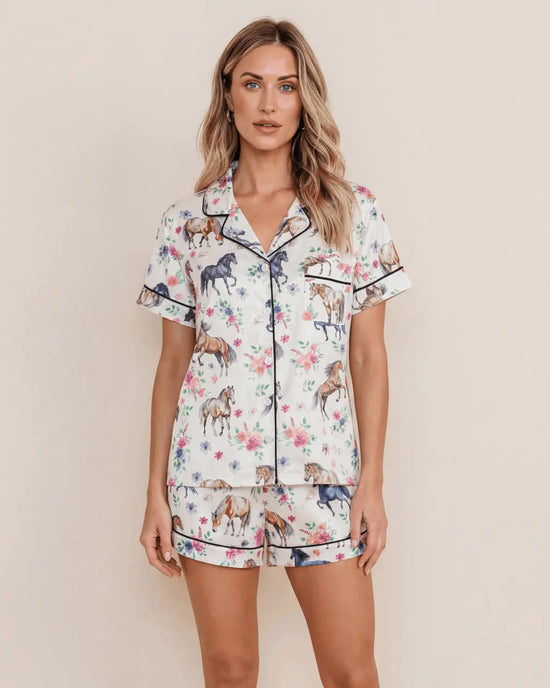 Horse Flower Print Pajamas Short Pajama Set OMFORT