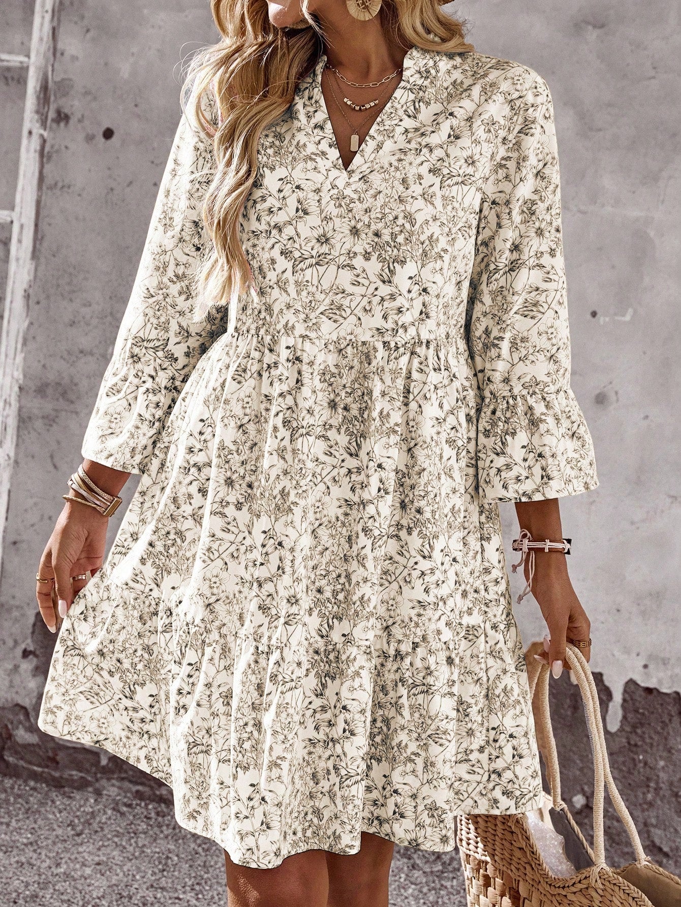 Casual Boho Vacation V-Neck Floral Print Mini Dress OMFORT