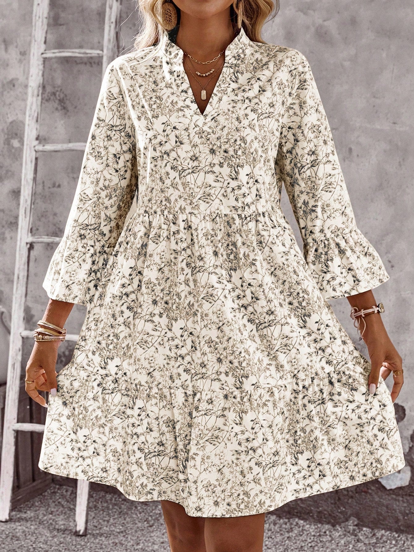 Casual Boho Vacation V-Neck Floral Print Mini Dress OMFORT