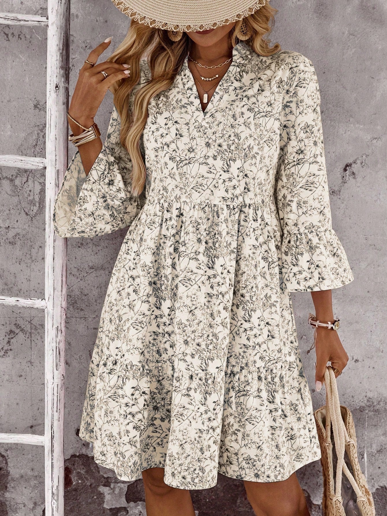 Casual Boho Vacation V-Neck Floral Print Mini Dress OMFORT