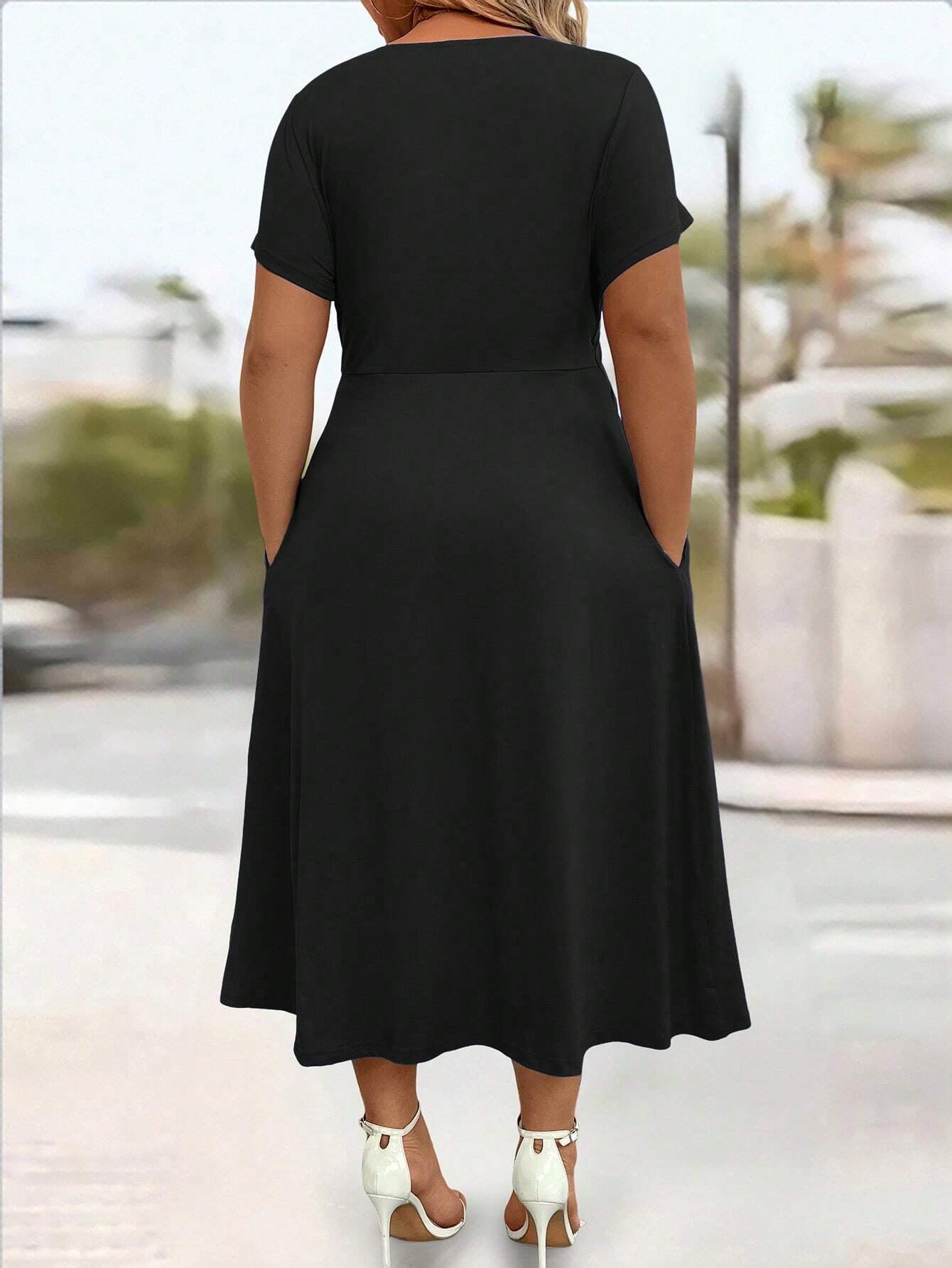 Soft V-Neck Short Sleeve Ruched Pocket Midi Dress OMFORT