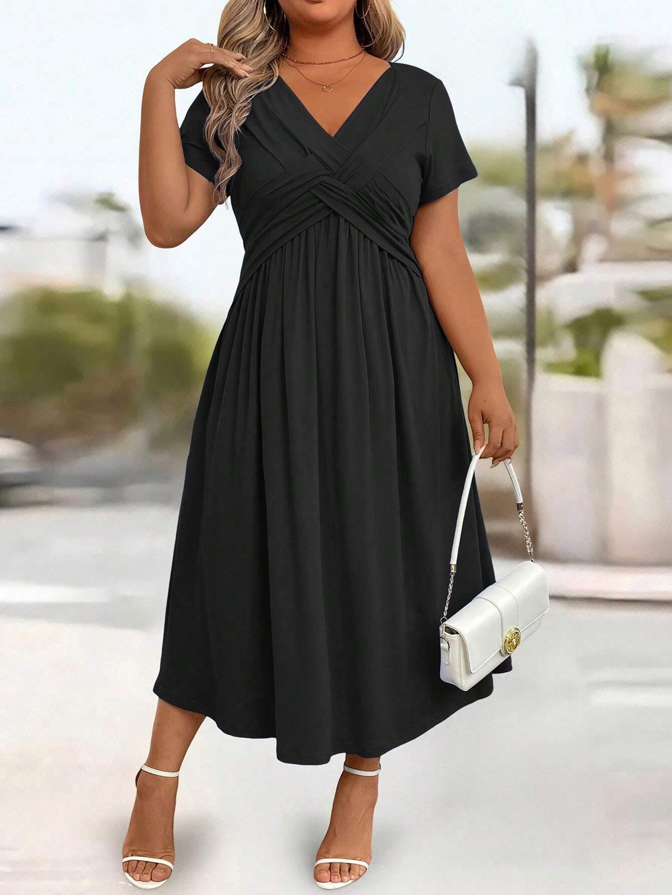 Soft V-Neck Short Sleeve Ruched Pocket Midi Dress OMFORT