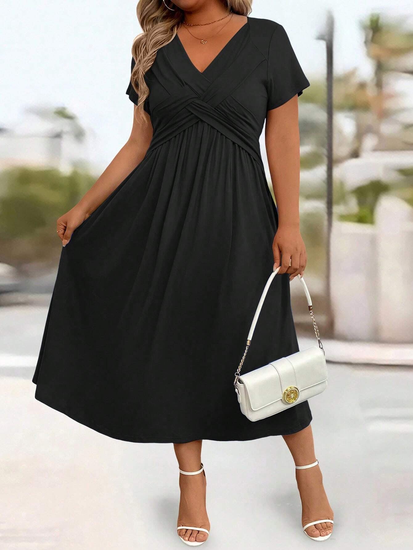 Soft V-Neck Short Sleeve Ruched Pocket Midi Dress OMFORT